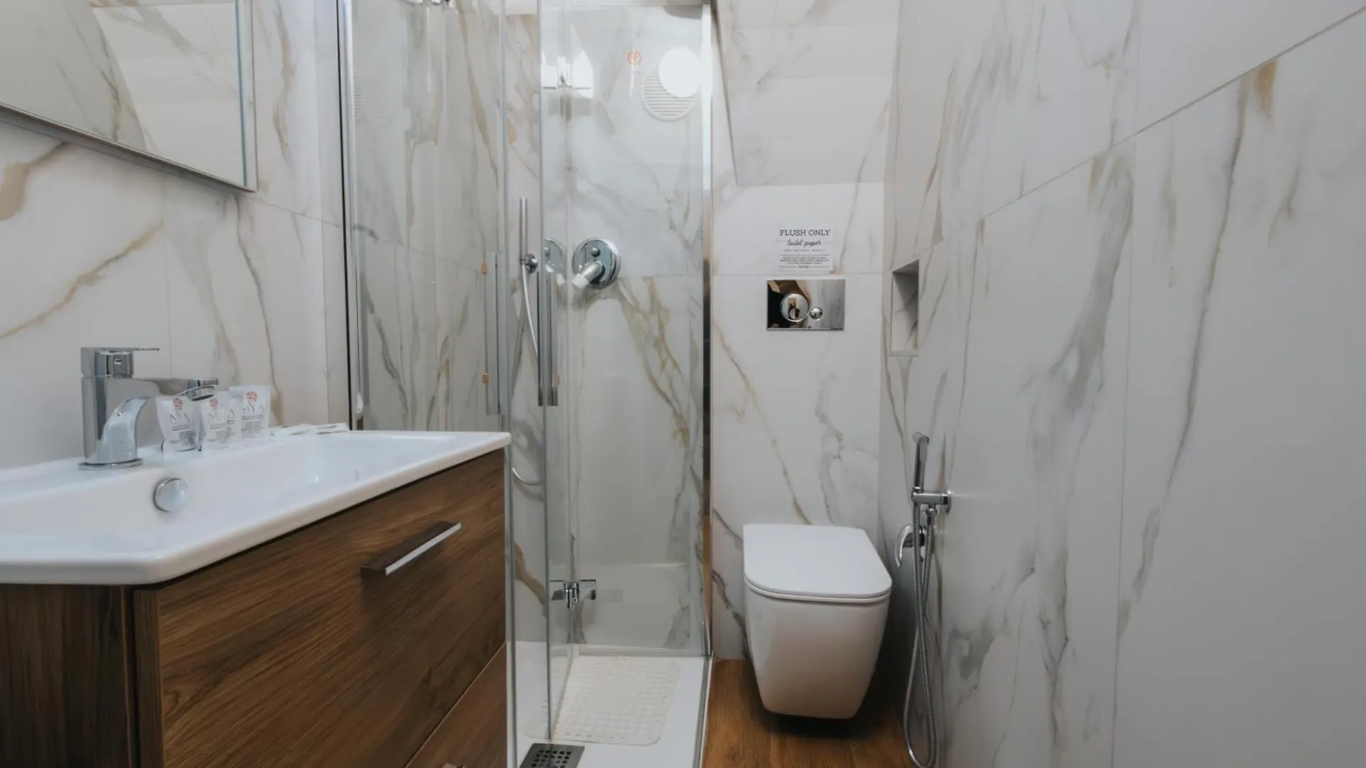 Desire Home Бари Апартаменты